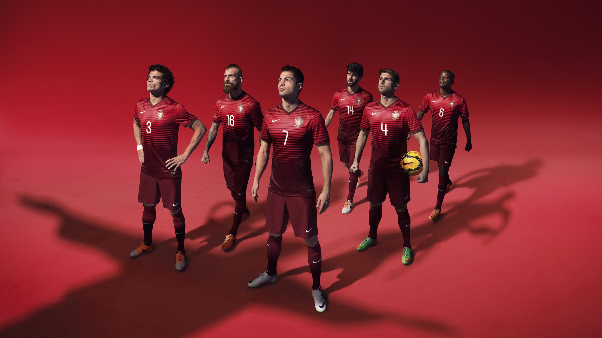 利物浦高频跑动构建立体式进攻网，利物浦walk along