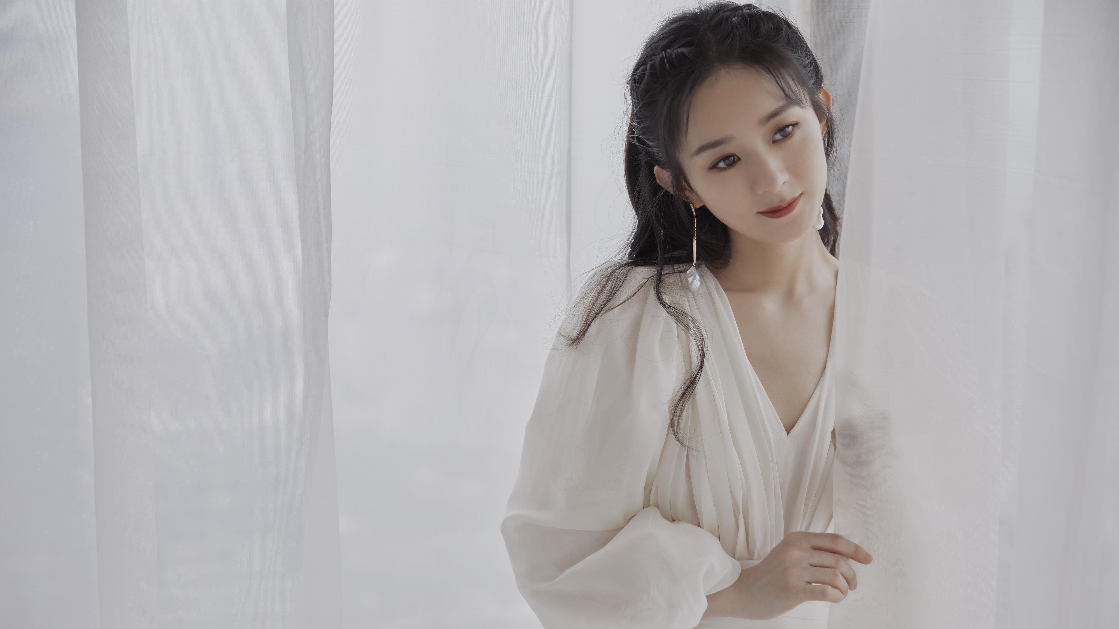 特斯·冯·迪克:领导南非队中场的攻防转换,调度球场节奏,冯 斯特拉客